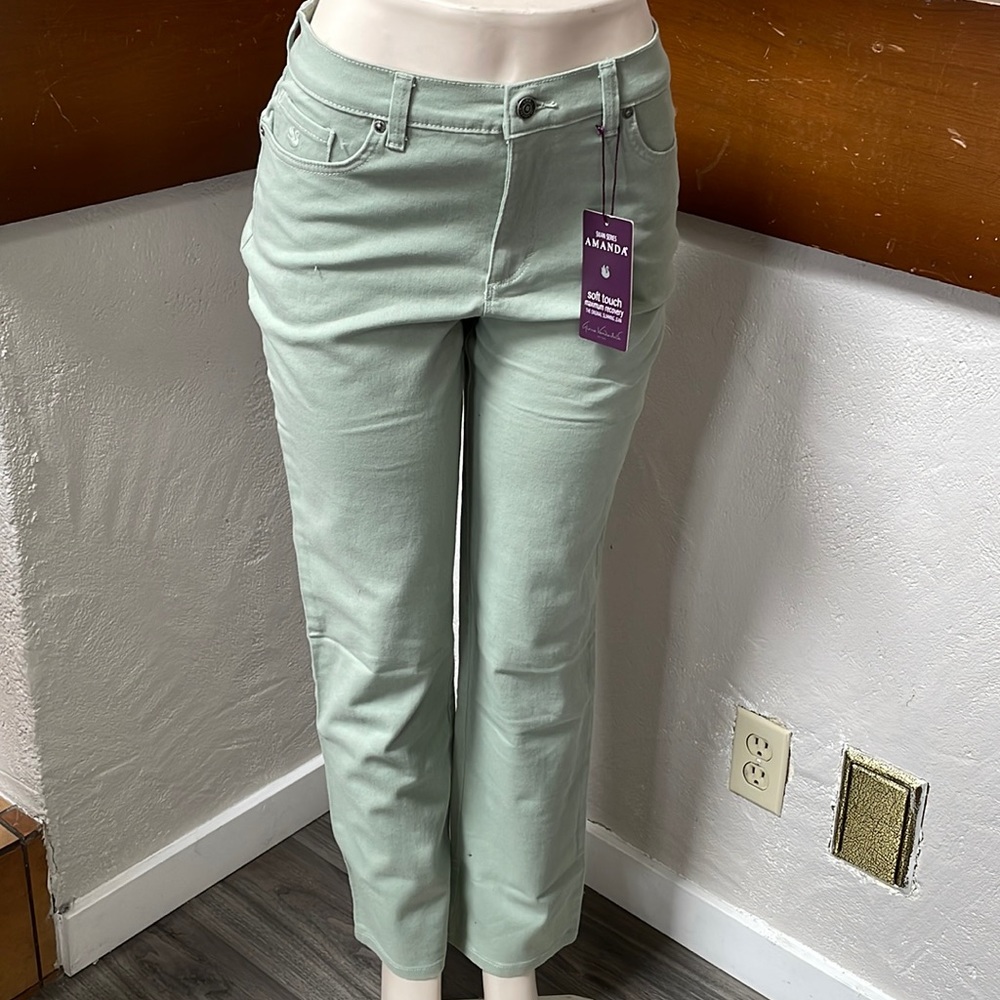 Gloria Vanderbilt jeans